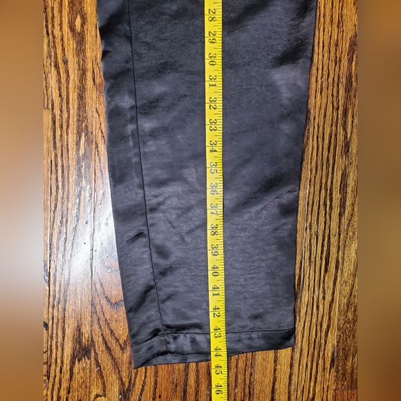 Good American Cargo Trousers - Picture 12 of 16